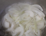Foto del paso 2 de la receta: Pollo al escabeche