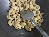 મસાલા કાજુ(Masala Kaju Recipe in Gujarati)