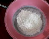 A picture of step 1 of Heart shaped rose ice cream cake.