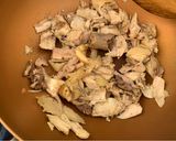 รูปขั้นตอนการทำที่ 1 ของ ไก่รวนเค็ม เมนูเคลียร์ของไหว้