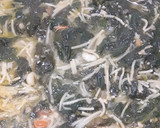 Foto del paso 5 de la receta: Cazuelita marinera de rape y espinacas con fideos