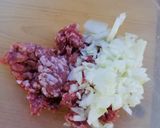 Pelmenyi (Orosz, hússal töltött tészta) recept fázis 2 fotója