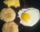 A picture of step 2 of Muffins on Eggs.