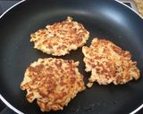 Foto del paso 4 de la receta: Hamburguesa de salmón