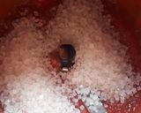 A picture of step 2 of Strawberry milkshake.