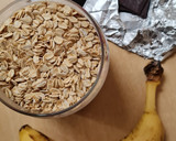 Foto del paso 1 de la receta: Cookies saludables de avena, banana y chocolate 🥣 🍌 🍫