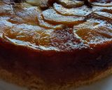 Foto del paso 6 de la receta: Torta de manzana invertida fácil y rica