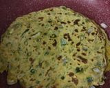 A picture of step 2 of Methi paratha.