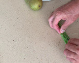 Foto del paso 4 de la receta: Crema fría de puerros y pera