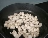 Foto del paso 2 de la receta Pasta con pollo y salsa de queso