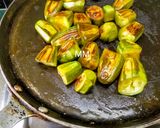 A picture of step 1 of Masala Pointed Gourd.