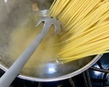 A picture of step 5 of Mom’s Shrimp Linguine Worthy of Michelin Stars!.