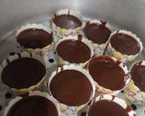 Foto langkah ke 3 dari resep Muffin Coklat Kukus.