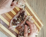 Foto del paso 3 de la receta: Pechugas de pollo rellenas de champiñón y quesitos