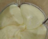 Gambar langkah 2 resipi Home Made Mayonnaise.