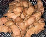 Foto langkah ke 2 dari resep Sosis ayam saus tiram.
