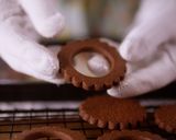 A picture of step 11 of Milk Chocolate Ganache Cookies.