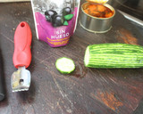 Foto del paso 1 de la receta: Aperitivo de pepino con mejillones y aceitunas