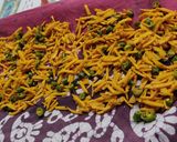 आलं, मिरची, आंबी हळद लोणचे... (वाडवळी पद्धतीने) (aala mirchi ambi haldi lonche recipe in marathi) रेसिपी स्टेप 4 फोटो 