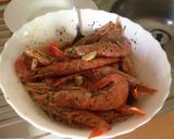 Foto del paso 1 de la receta: Gambones a lo portugués