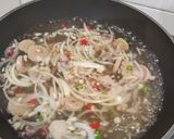 Foto langkah ke 3 dari resep Sup Oyong Jamur Tiram.