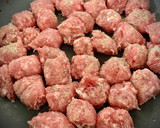 Foto del paso 3 de la receta: Ensalada de salchicha con patata al pesto