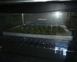 Foto langkah ke 5 dari resep Kue Ulat Daun.