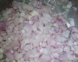 A picture of step 1 of Thai nuea kae (mutton).