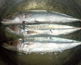 Foto langkah ke 1 dari resep Botok ikan salem.