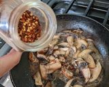 A picture of step 4 of Mushrooms and egg brunch.