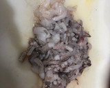 Foto del paso 1 de la receta: Calamares rellenos de rape y gambas