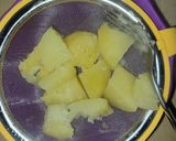 Foto langkah ke 3 dari resep Mashed Potato & Mushroom Sauce.