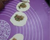 A picture of step 5 of Chicken momos.