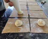 รูปขั้นตอนการทำที่ 7 ของ Porcini ricotta tortelloni
