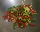Foto langkah ke 3 dari resep Ayam kecap paprika.