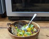 A picture of step 7 of Smoked mackerel + squash salad w/creamy yoghurt dressing.