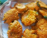 A picture of step 6 of Carom leaves fritters.
