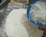 A picture of step 4 of Coconut Caramel Sizzler Bun.