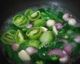 Foto langkah ke 2 dari resep Sambal Ijo (Lado) ala RM Padang/ Green Chilli Paste.