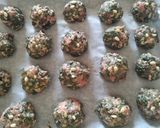 Foto del paso 4 de la receta: Bolitas de acelgas blancas y rojas