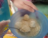 Foto langkah ke 4 dari resep 49. Bola Singkong isi Coklat Lumer.