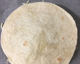 Foto del paso 9 de la receta: Torre de tortillas rellena de bacon y queso, guacamole, y otras cosas.... especial cumpleaños! 🎂