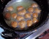 A picture of step 5 of Meethey pakorey.