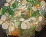 Foto langkah ke 3 dari resep Sop Sayur dan Bakso.