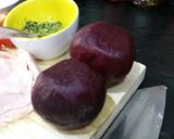 Foto del paso 3 de la receta Canapes de remolacha, pesto y pavo - sin gluten