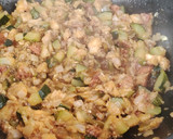 Foto del paso 6 de la receta: Berenjenas rellenas de verdura y chorizo🍆