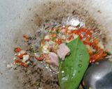 Foto langkah ke 4 dari resep #62 Tumis Daun Mengkudu Tongkol Suir.