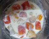 A picture of step 3 of Cocktail fruit chaat.