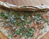 A picture of step 2 of Pudina Masala Verki Paratha.