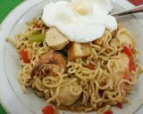 Foto langkah ke 4 dari resep Mie ramen pedas.